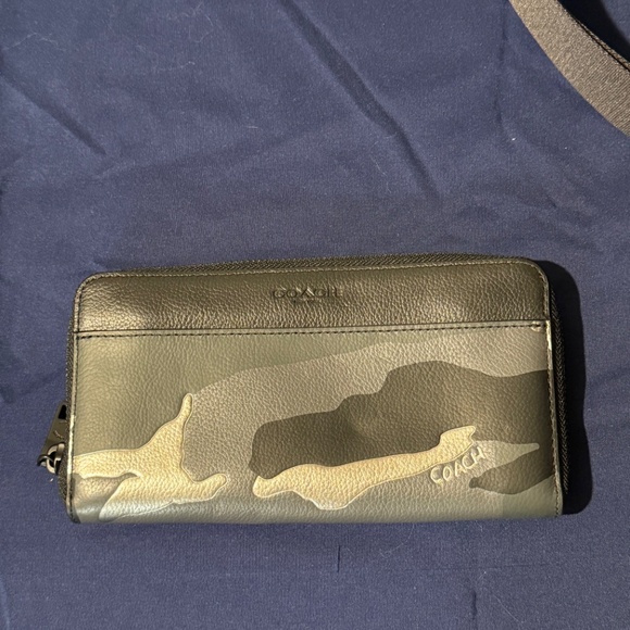 Coach Camo Leather Matching Set NWOT HTF Handbag Tote Crossbody Wallet - Picture 11 of 16